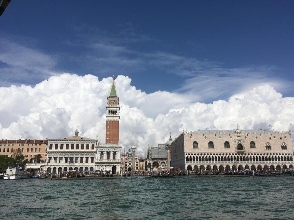 شقة Venezia Ca' Sole ميستر المظهر الخارجي الصورة